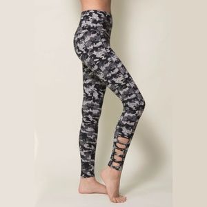 NWT Loungewear Camo Strappy Ankle Side Legging L